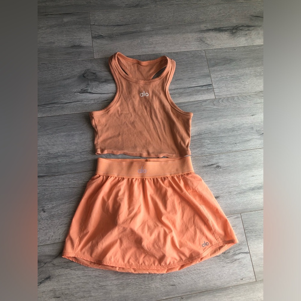 ALO Yoga Aspire Tank & Athletic Skirt